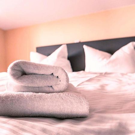 גוהרן Mit Meerblick Und Balkon, Gratis Nutzung Vom Ahoi Erlebnisbad Und Sauna In Sellin - Meeresblick Fewo 29 מראה חיצוני תמונה